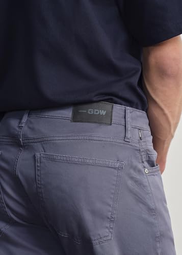 Ride Men's Regular Rise Slim Leg Pants