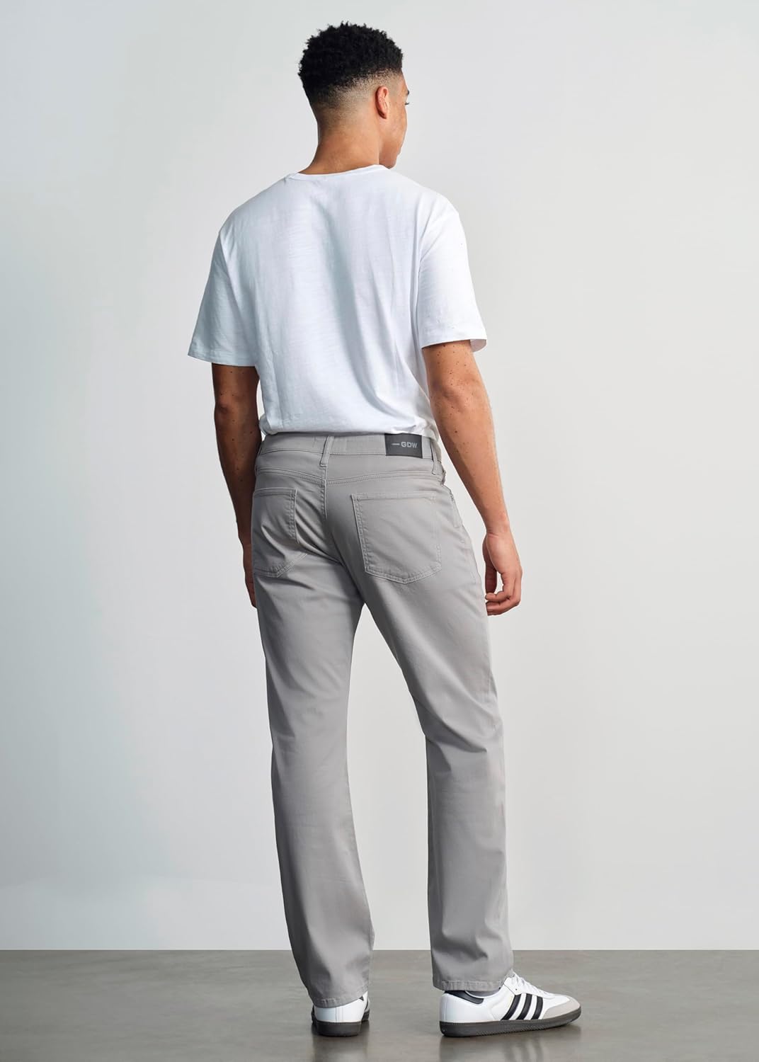 Roam Men's Mid Rise Relaxed Straight Leg Pants