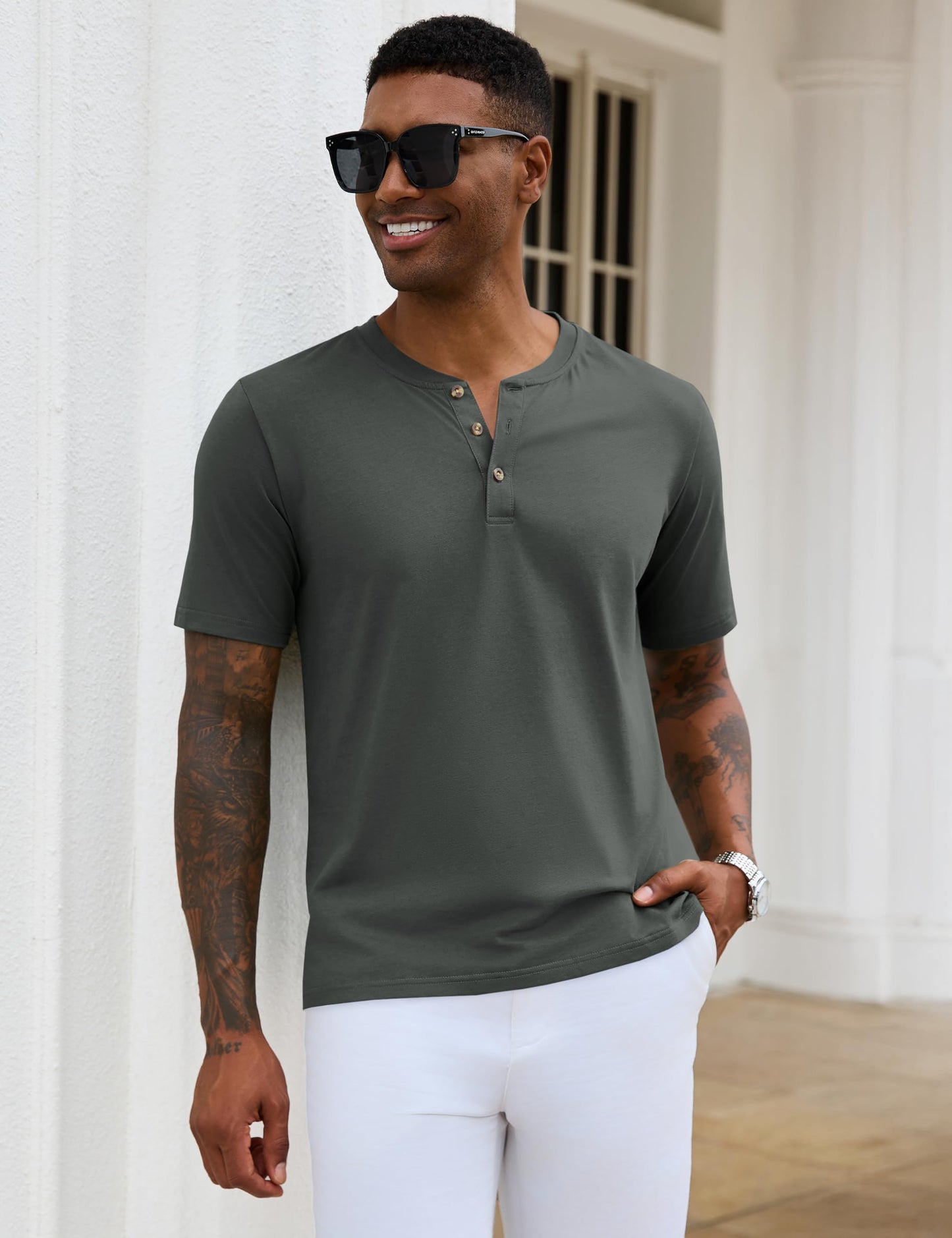 MAGNIVIT Mens Henley Shirts Short Sleeve Cotton Casual Summer Basic T-Shirts 3 Button Solid Collarless Shirts for Work